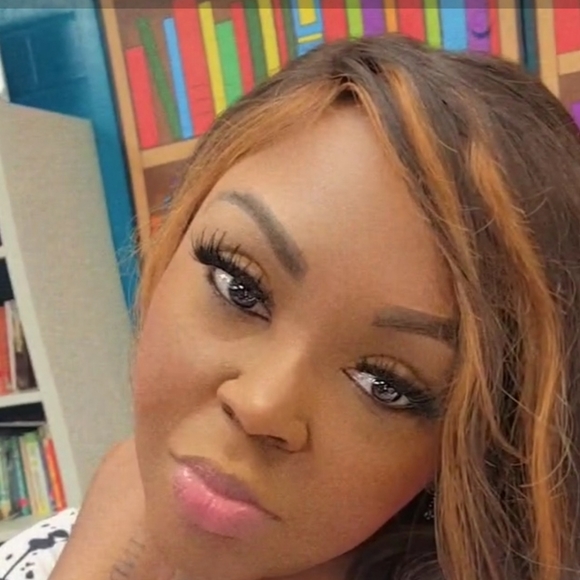 Meet your Posher, Dion - Picture 1 of 1